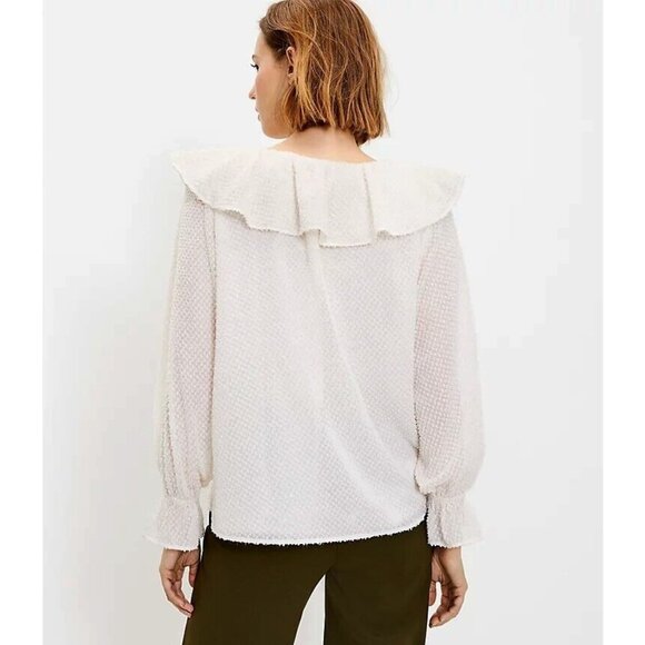 LOFT Top Blouse XL Ivory Gold Shimmer Ruffle V Neck Metallic Long Sleeve - Picture 2 of 8